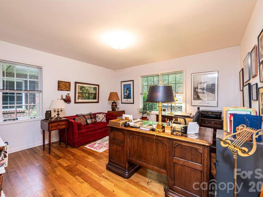 6889 Greedy Highway, Hickory, NC 28602.  MLS# CAR4388292, YatesRealty ID 29280. 