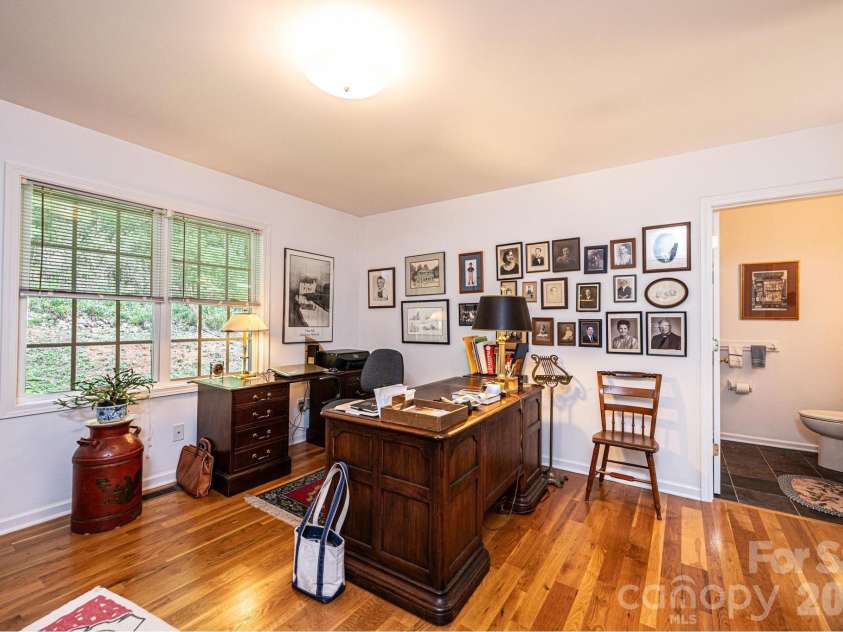 6889 Greedy Highway, Hickory, NC 28602.  MLS# CAR4388292, YatesRealty ID 29280. 
