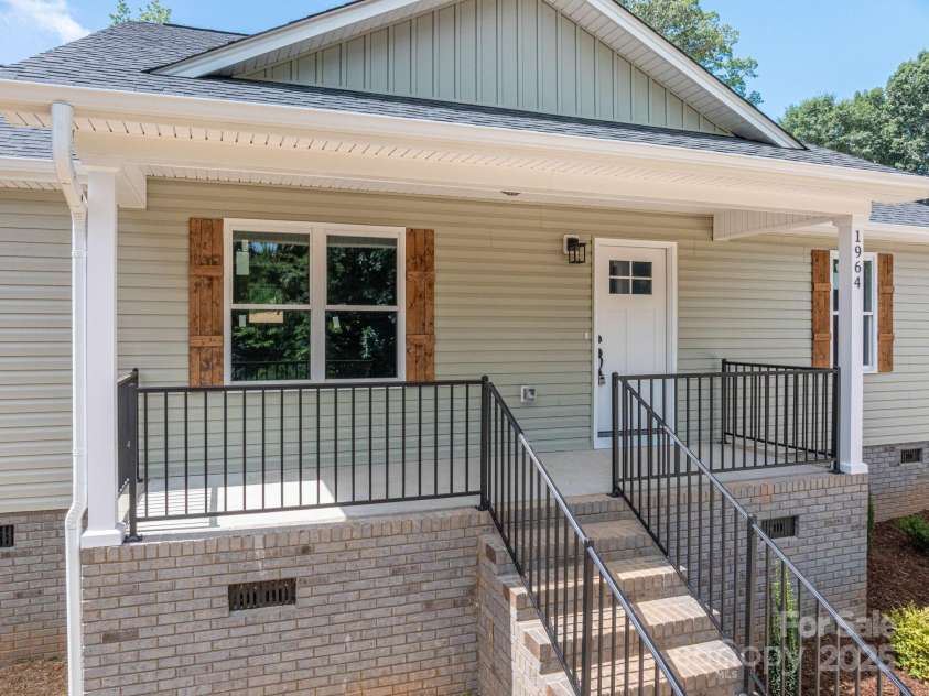 1964 Noles Circle, Lincolnton, NC 28092.  MLS# CAR4285826, YatesRealty ID 29281. Covered front porch