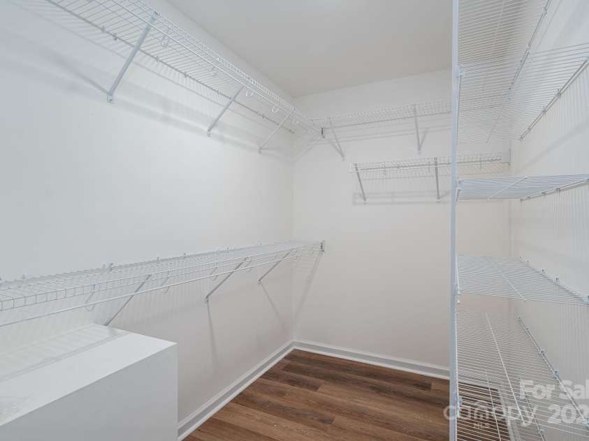 1964 Noles Circle, Lincolnton, NC 28092.  MLS# CAR4285826, YatesRealty ID 29281. Primary walk-in closet