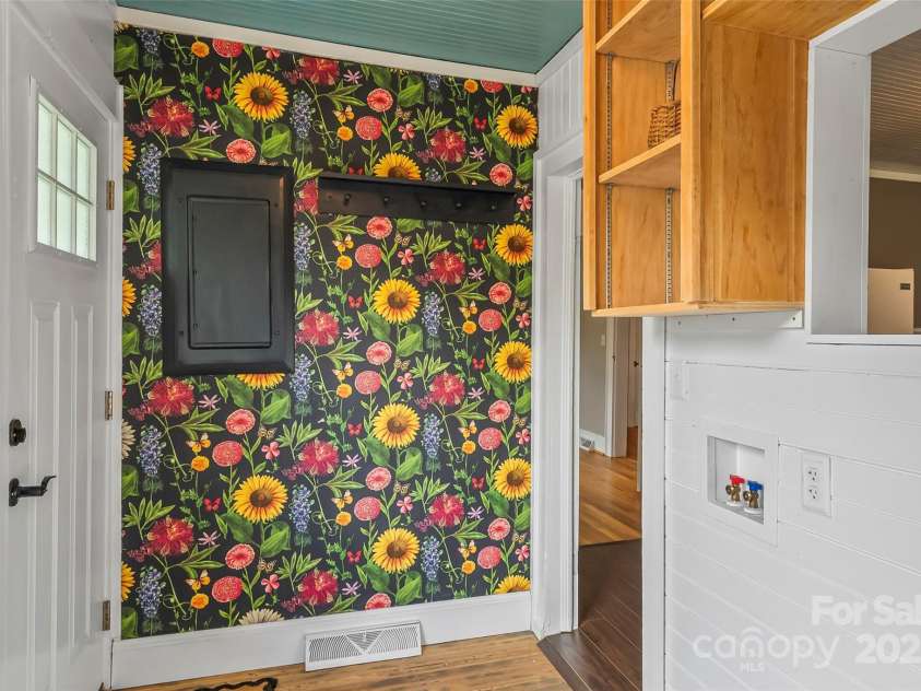 497 Ridge Road, Marion, NC 28752.  MLS# CAR4284574, YatesRealty ID 29282. 