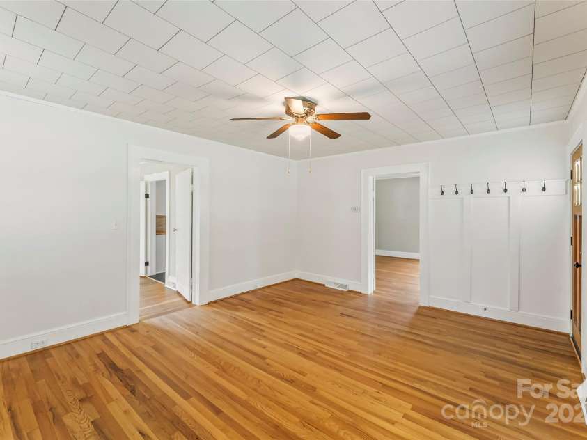 497 Ridge Road, Marion, NC 28752.  MLS# CAR4284574, YatesRealty ID 29282. 