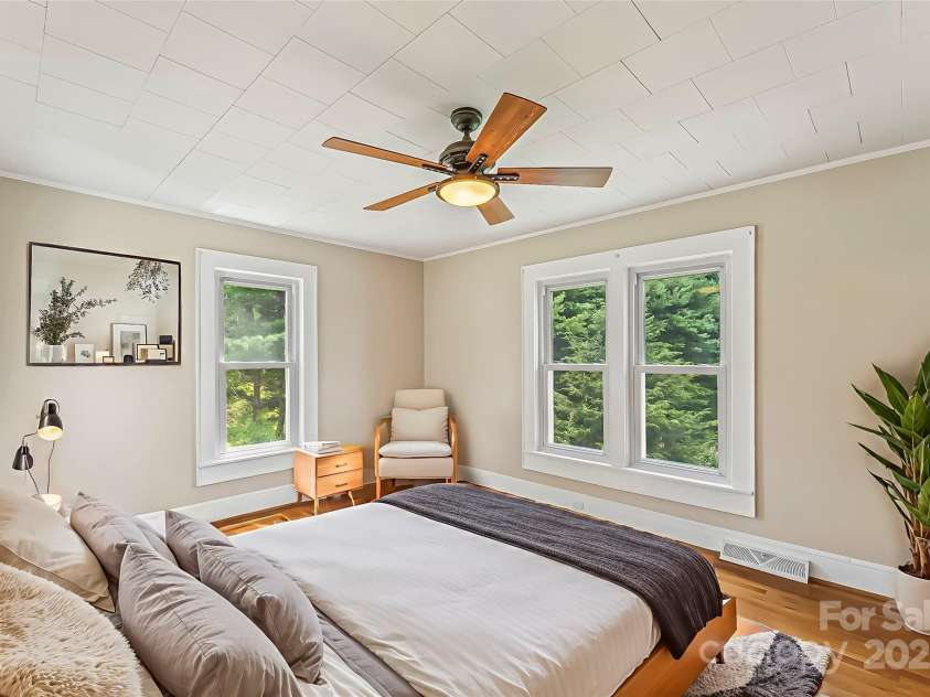 497 Ridge Road, Marion, NC 28752.  MLS# CAR4284574, YatesRealty ID 29282. Virtually Staged Bedroom