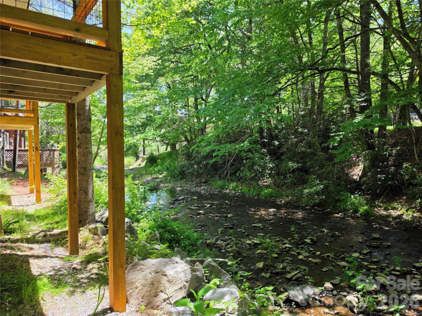 140 Nestle Road, Boone, NC 28607.  MLS# CAR4388895, YatesRealty ID 29283. 