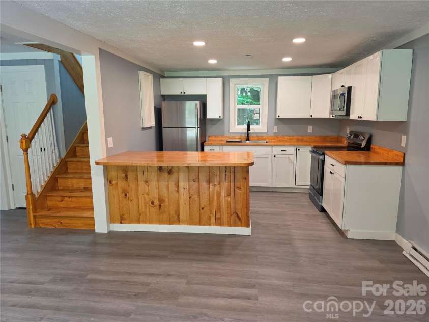 140 Nestle Road, Boone, NC 28607.  MLS# CAR4388895, YatesRealty ID 29283. 