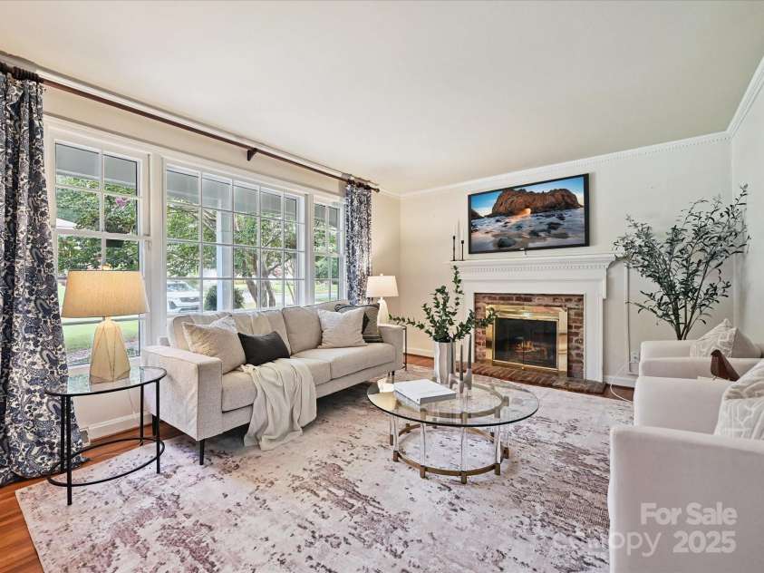 4008 Sulkirk Road, Charlotte, NC 28210.  MLS# CAR4286951, YatesRealty ID 29283. 