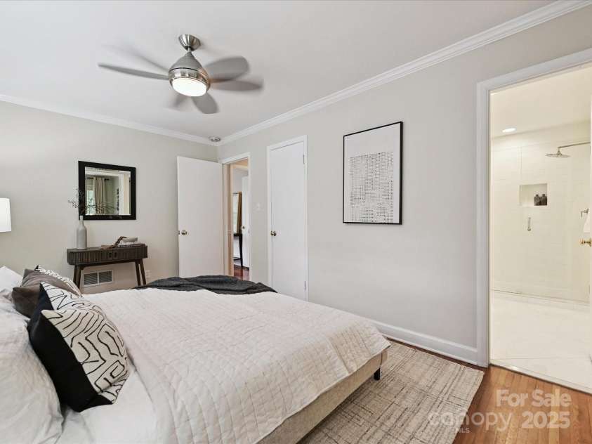 4008 Sulkirk Road, Charlotte, NC 28210.  MLS# CAR4286951, YatesRealty ID 29283. 