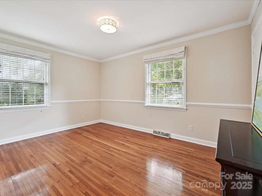 4008 Sulkirk Road, Charlotte, NC 28210.  MLS# CAR4286951, YatesRealty ID 29283. 