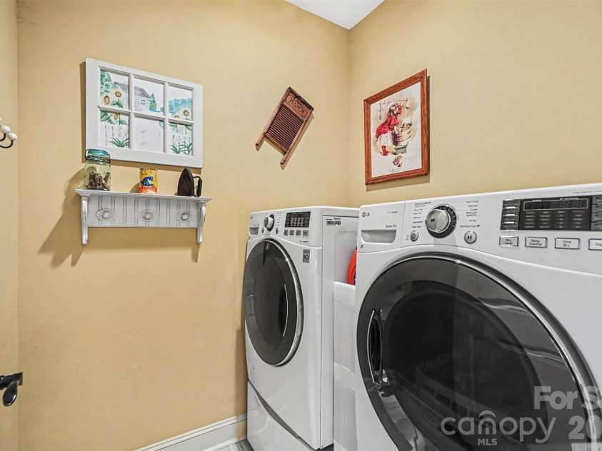1694 Avalon Drive, Rock Hill, SC 29730.  MLS# CAR4386033, YatesRealty ID 29284. 