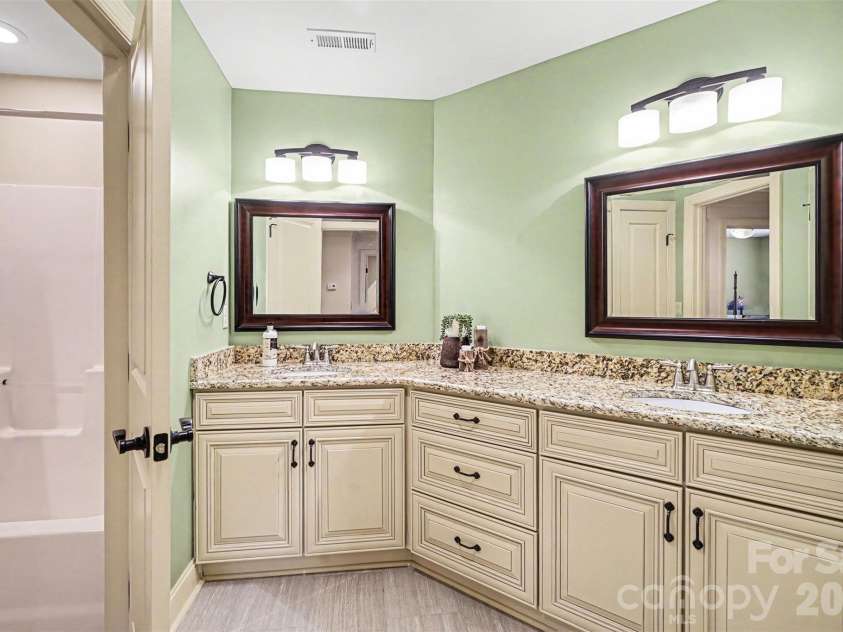1694 Avalon Drive, Rock Hill, SC 29730.  MLS# CAR4386033, YatesRealty ID 29284. 