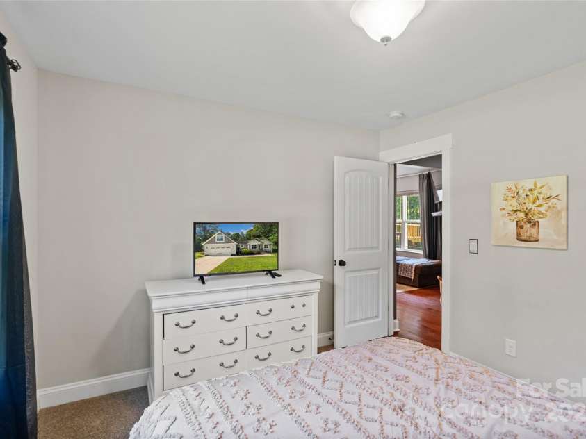 1774 Timmons Marie Lane, Lincolnton, NC 28092.  MLS# CAR4276228, YatesRealty ID 29284. 