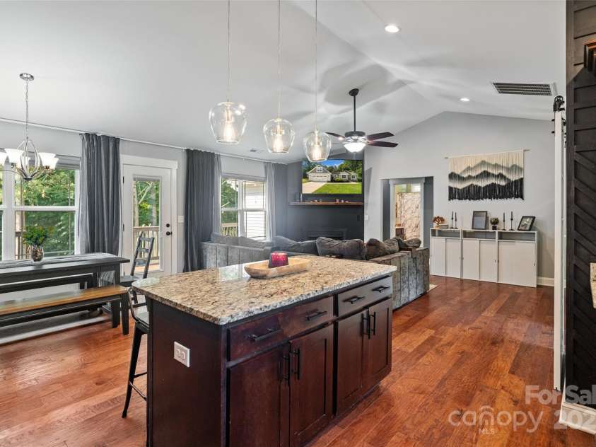 1774 Timmons Marie Lane, Lincolnton, NC 28092.  MLS# CAR4276228, YatesRealty ID 29284. 
