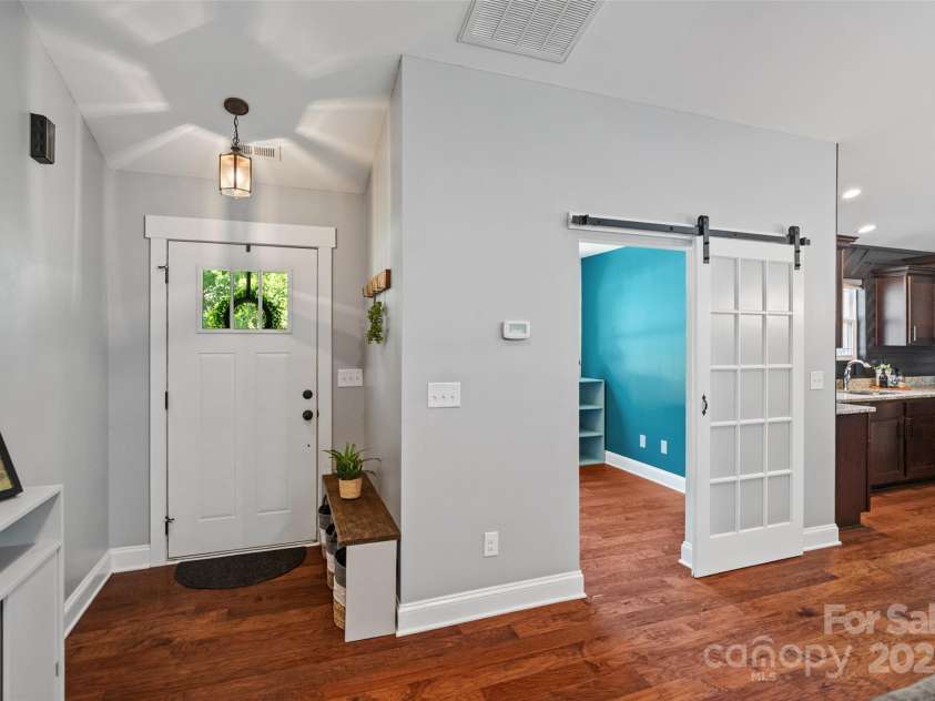 1774 Timmons Marie Lane, Lincolnton, NC 28092.  MLS# CAR4276228, YatesRealty ID 29284. Entry foyer and flex room