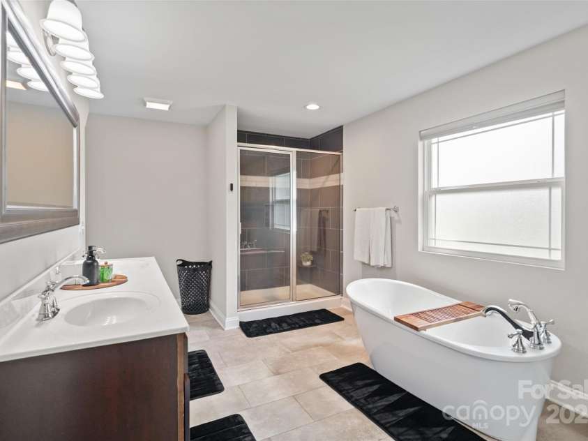 1774 Timmons Marie Lane, Lincolnton, NC 28092.  MLS# CAR4276228, YatesRealty ID 29284. Primary bathroom