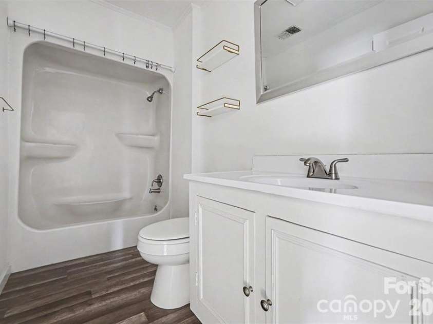 198 Buffalo Avenue, Concord, NC 28025.  MLS# CAR4380775, YatesRealty ID 29285. 