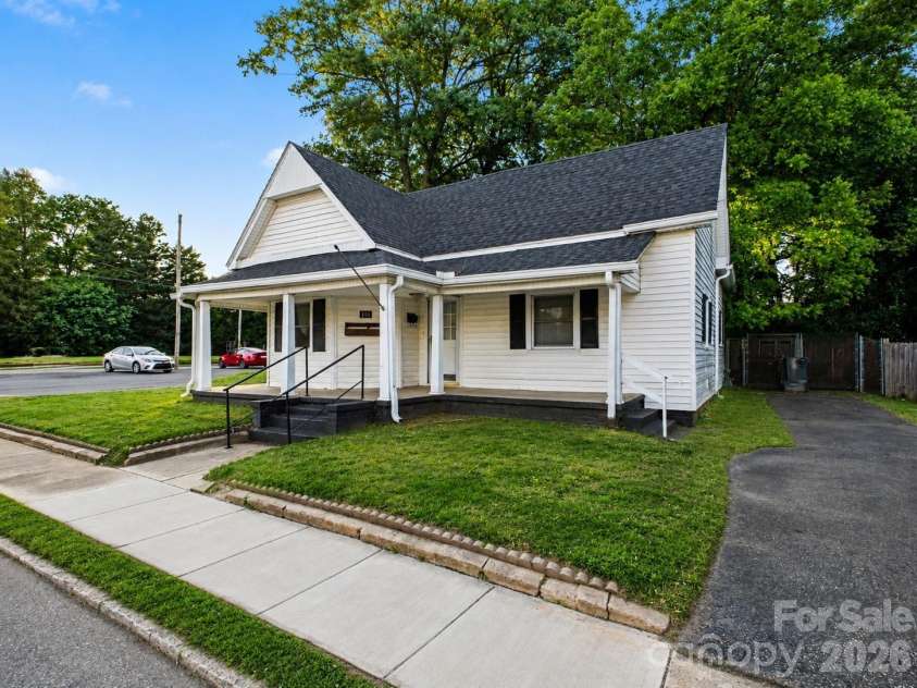 198 Buffalo Avenue, Concord, NC 28025.  MLS# CAR4380775, YatesRealty ID 29285. Representation photo