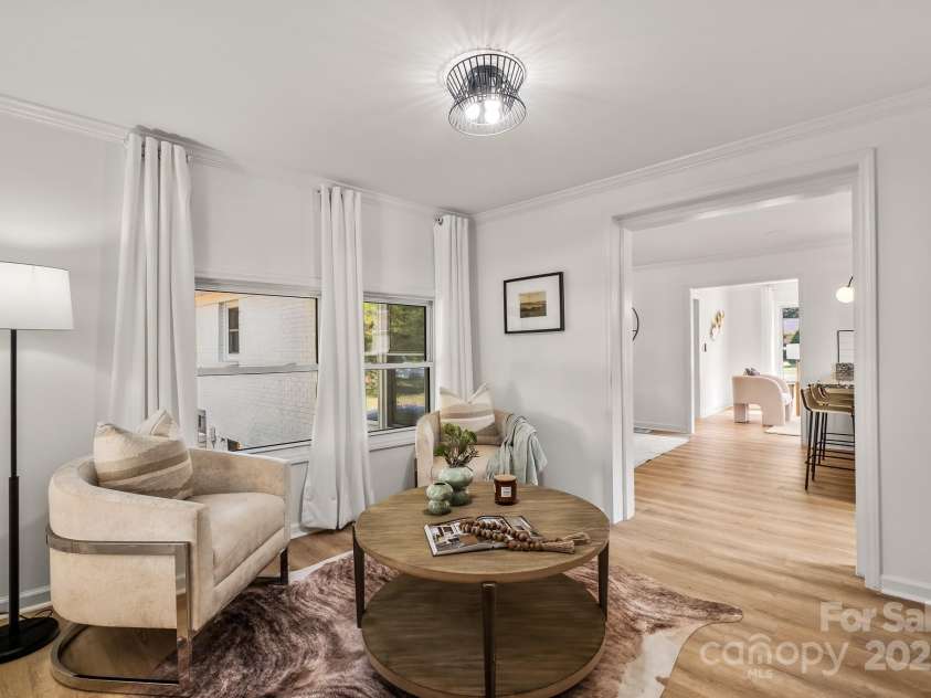 744 University Drive, Rock Hill, SC 29730.  MLS# CAR4312157, YatesRealty ID 29285. 