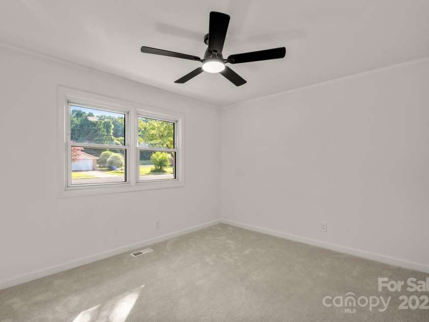 744 University Drive, Rock Hill, SC 29730.  MLS# CAR4312157, YatesRealty ID 29285. Guest Bedroom #1
