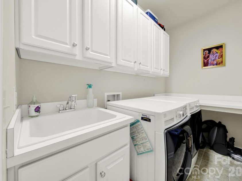2029 Primrose Court, Fort Mill, SC 29707.  MLS# CAR4389837, YatesRealty ID 29286. 
