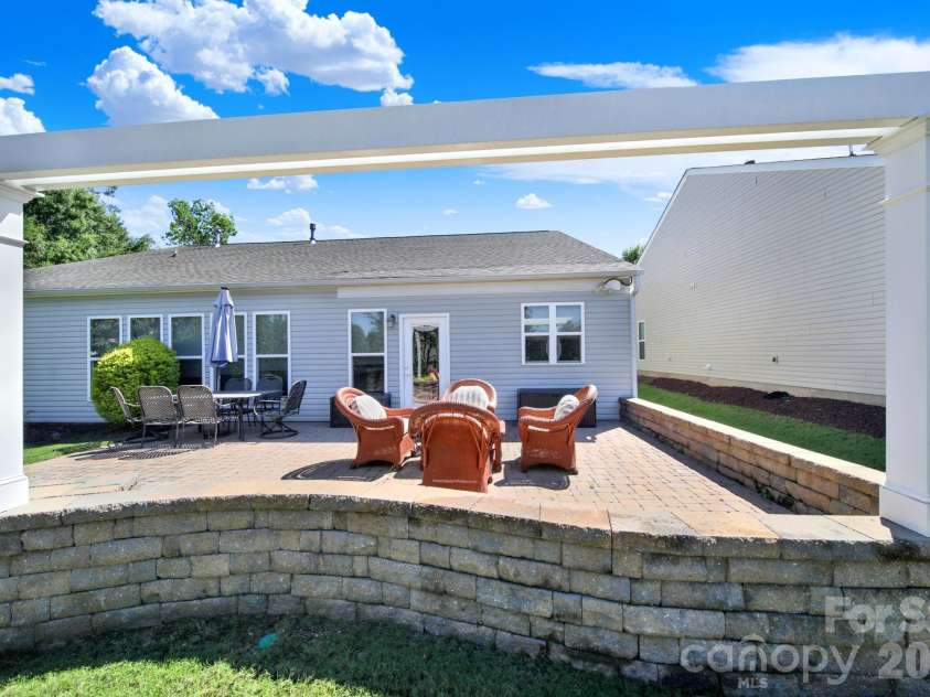 2029 Primrose Court, Fort Mill, SC 29707.  MLS# CAR4389837, YatesRealty ID 29286. 