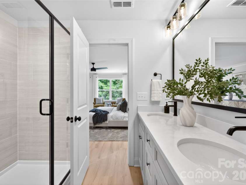 2961 Polk and White Road, Charlotte, NC 28269.  MLS# CAR4361138, YatesRealty ID 29287. 