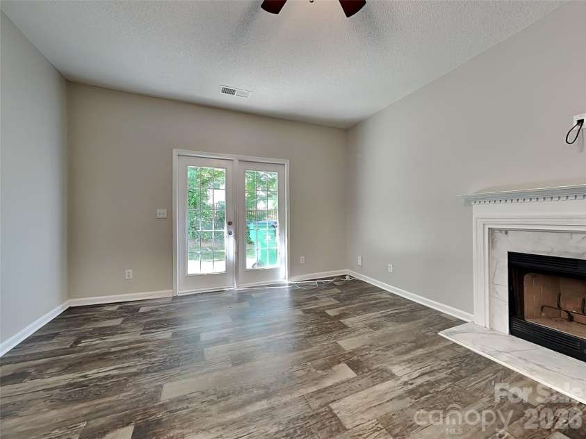 5414 Crisfield Road, Charlotte, NC 28269.  MLS# CAR4384580, YatesRealty ID 29289. 