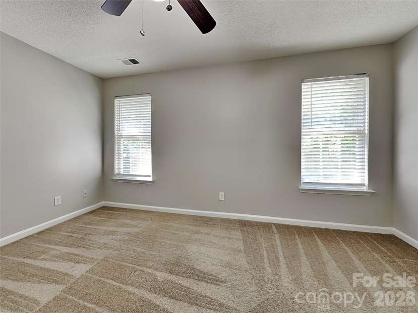 5414 Crisfield Road, Charlotte, NC 28269.  MLS# CAR4384580, YatesRealty ID 29289. 