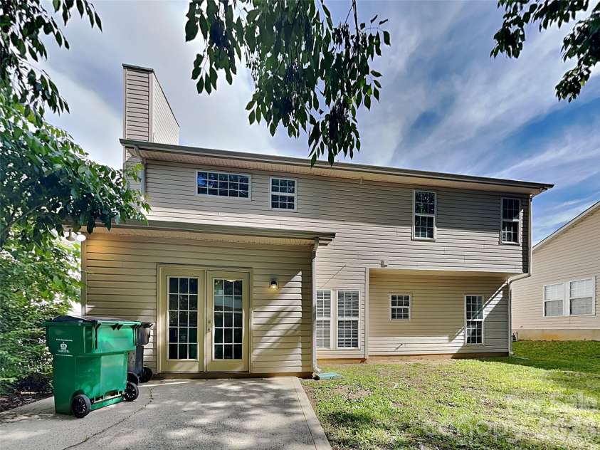 5414 Crisfield Road, Charlotte, NC 28269.  MLS# CAR4384580, YatesRealty ID 29289. 