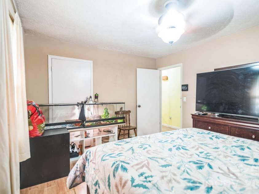 104 Whitley Road, Morganton, NC 28655.  MLS# CAR4295728, YatesRealty ID 2929. 