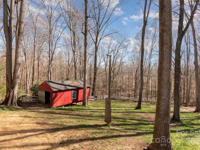 412 Montana Drive, Gastonia, NC 28056.  MLS# CAR4233932, YatesRealty ID 2929. 