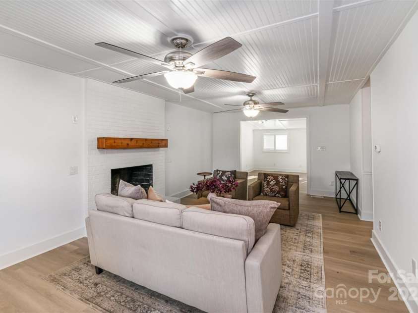 412 Montana Drive, Gastonia, NC 28056.  MLS# CAR4233932, YatesRealty ID 2929. 