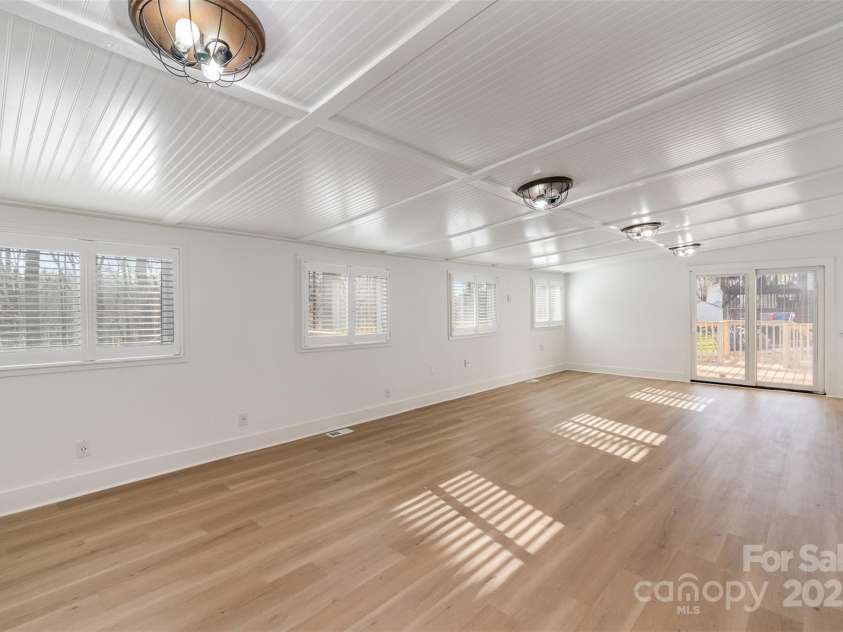 412 Montana Drive, Gastonia, NC 28056.  MLS# CAR4233932, YatesRealty ID 2929. 