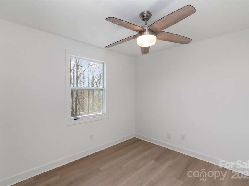 412 Montana Drive, Gastonia, NC 28056.  MLS# CAR4233932, YatesRealty ID 2929. 