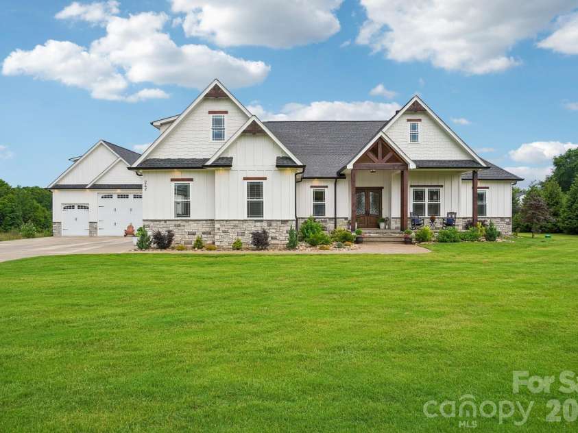247 Reynolds Road, Inman, SC 29349.  MLS# CAR4382189, YatesRealty ID 29290. 