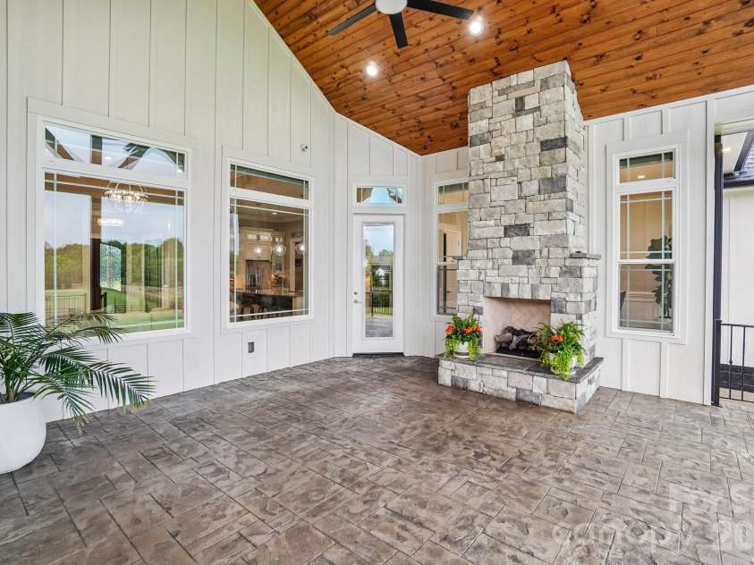 247 Reynolds Road, Inman, SC 29349.  MLS# CAR4382189, YatesRealty ID 29290. 