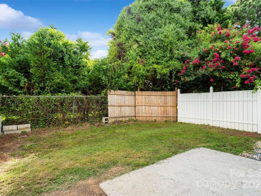 1044 Cherry Meadow Lane, Rock Hill, SC 29732.  MLS# CAR4282361, YatesRealty ID 29291. 