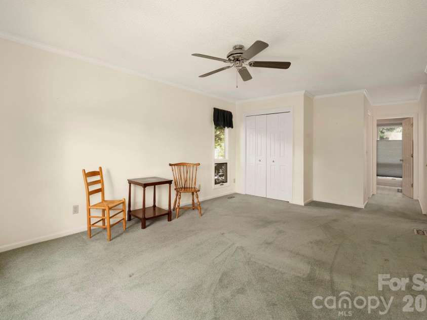 129 FOREST VIEW Drive, Flat Rock, NC 28731.  MLS# CAR4391412, YatesRealty ID 29292. 