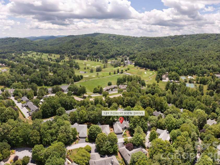 129 FOREST VIEW Drive, Flat Rock, NC 28731.  MLS# CAR4391412, YatesRealty ID 29292. 