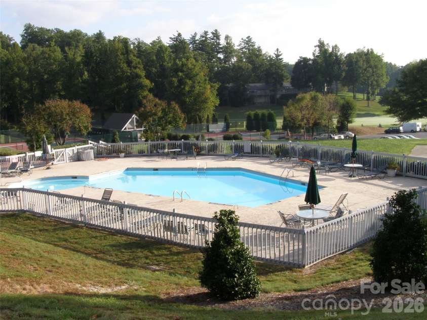 129 FOREST VIEW Drive, Flat Rock, NC 28731.  MLS# CAR4391412, YatesRealty ID 29292. 