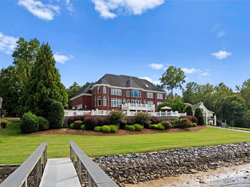 249 Blue Heron Drive, Rock Hill, SC 29732.  MLS# CAR4380979, YatesRealty ID 29293. 