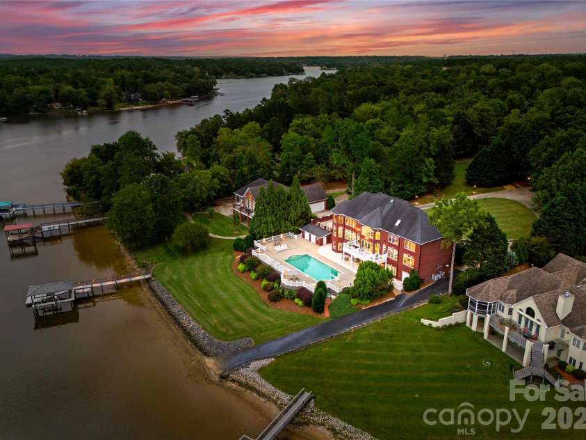 249 Blue Heron Drive, Rock Hill, SC 29732.  MLS# CAR4380979, YatesRealty ID 29293. 