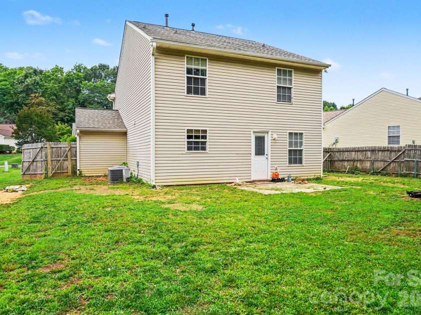 2343 Mancke Drive, Rock Hill, SC 29732.  MLS# CAR4381595, YatesRealty ID 29294. 