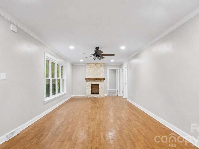 608 4th Avenue, Gastonia, NC 28052.  MLS# CAR4385881, YatesRealty ID 29296. 