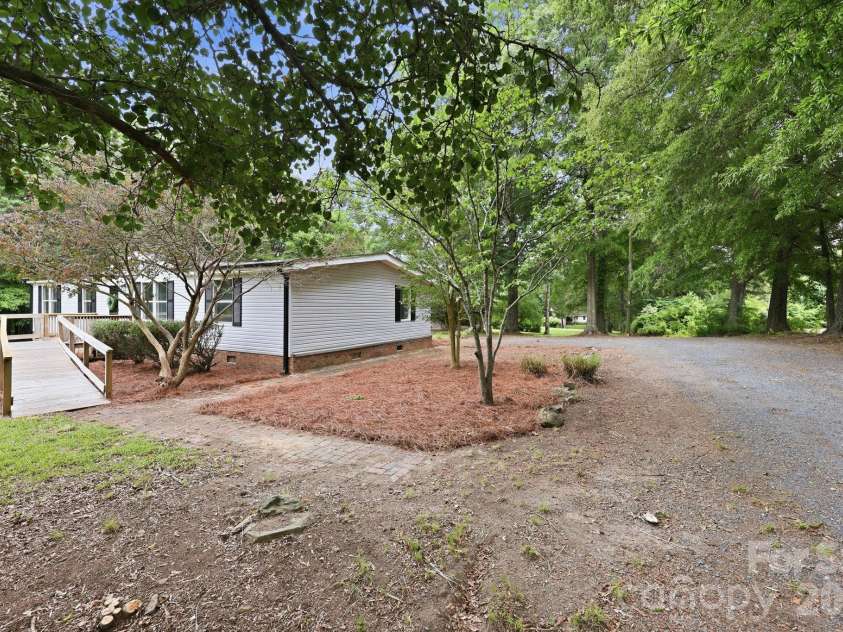 19082 Bear Creek Church Road, Richfield, NC 28137.  MLS# CAR4389209, YatesRealty ID 29298. 
