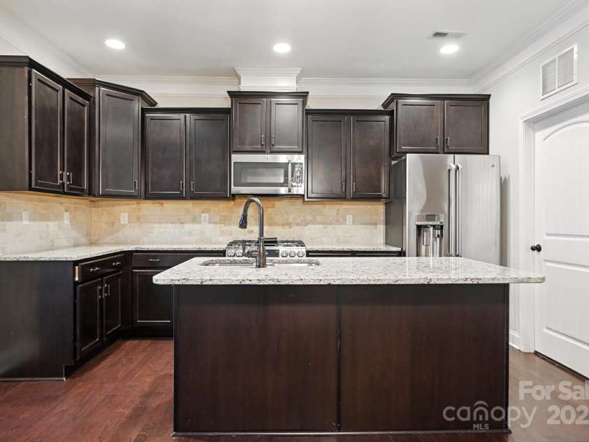 4128 La Crema Drive, Charlotte, NC 28214.  MLS# CAR4284944, YatesRealty ID 29298. 