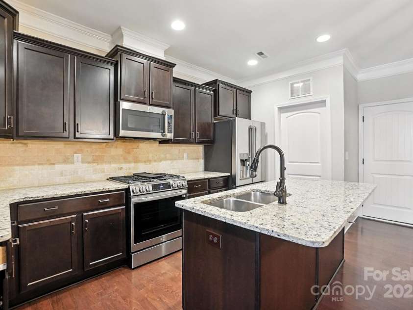 4128 La Crema Drive, Charlotte, NC 28214.  MLS# CAR4284944, YatesRealty ID 29298. 