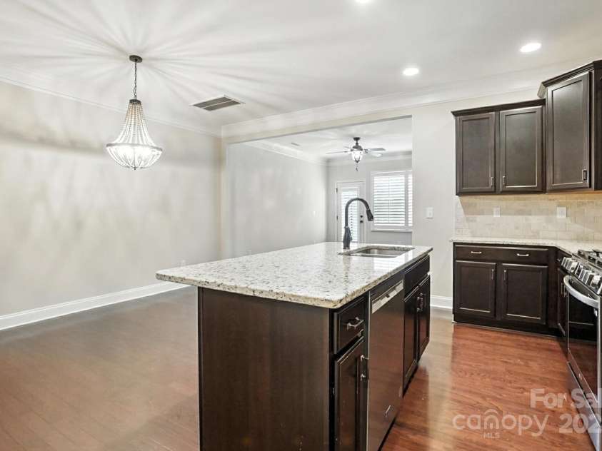 4128 La Crema Drive, Charlotte, NC 28214.  MLS# CAR4284944, YatesRealty ID 29298. 