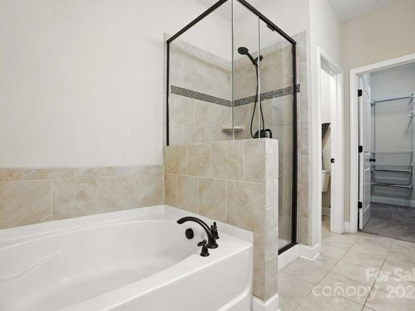 4128 La Crema Drive, Charlotte, NC 28214.  MLS# CAR4284944, YatesRealty ID 29298. 