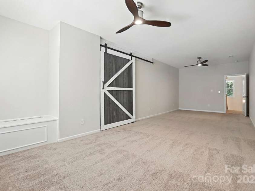 4128 La Crema Drive, Charlotte, NC 28214.  MLS# CAR4284944, YatesRealty ID 29298. 