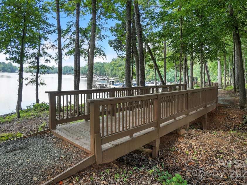 4128 La Crema Drive, Charlotte, NC 28214.  MLS# CAR4284944, YatesRealty ID 29298. 